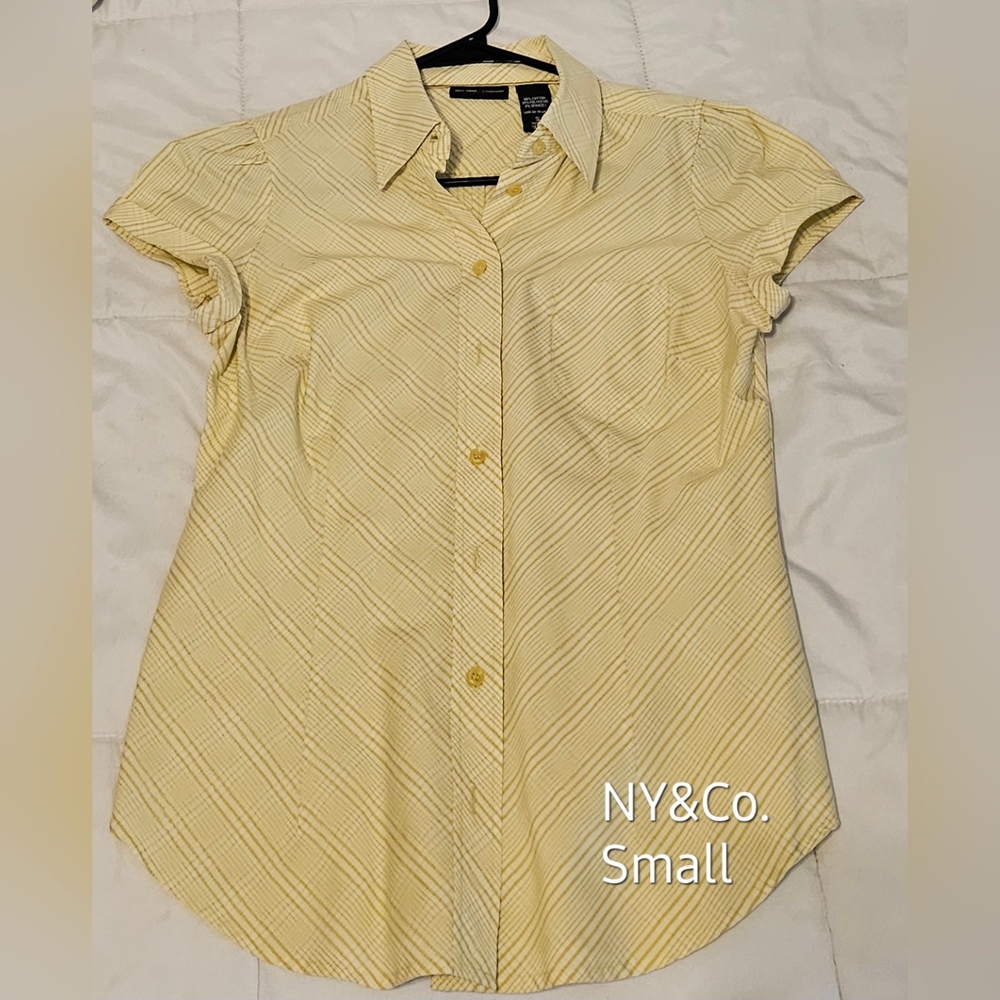 NY&Co Yellow / White Short Sleeve button down Small